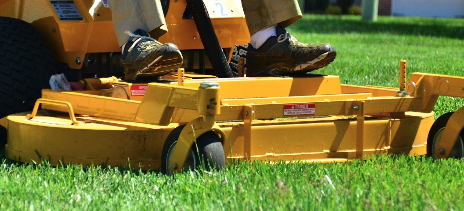 Taking care of your lawn and
landscaping like it's our own